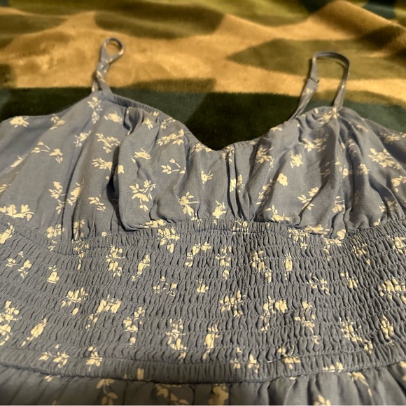 Gorgeous Hollister dress with POCKETS! Size L - Picture 3 of 5